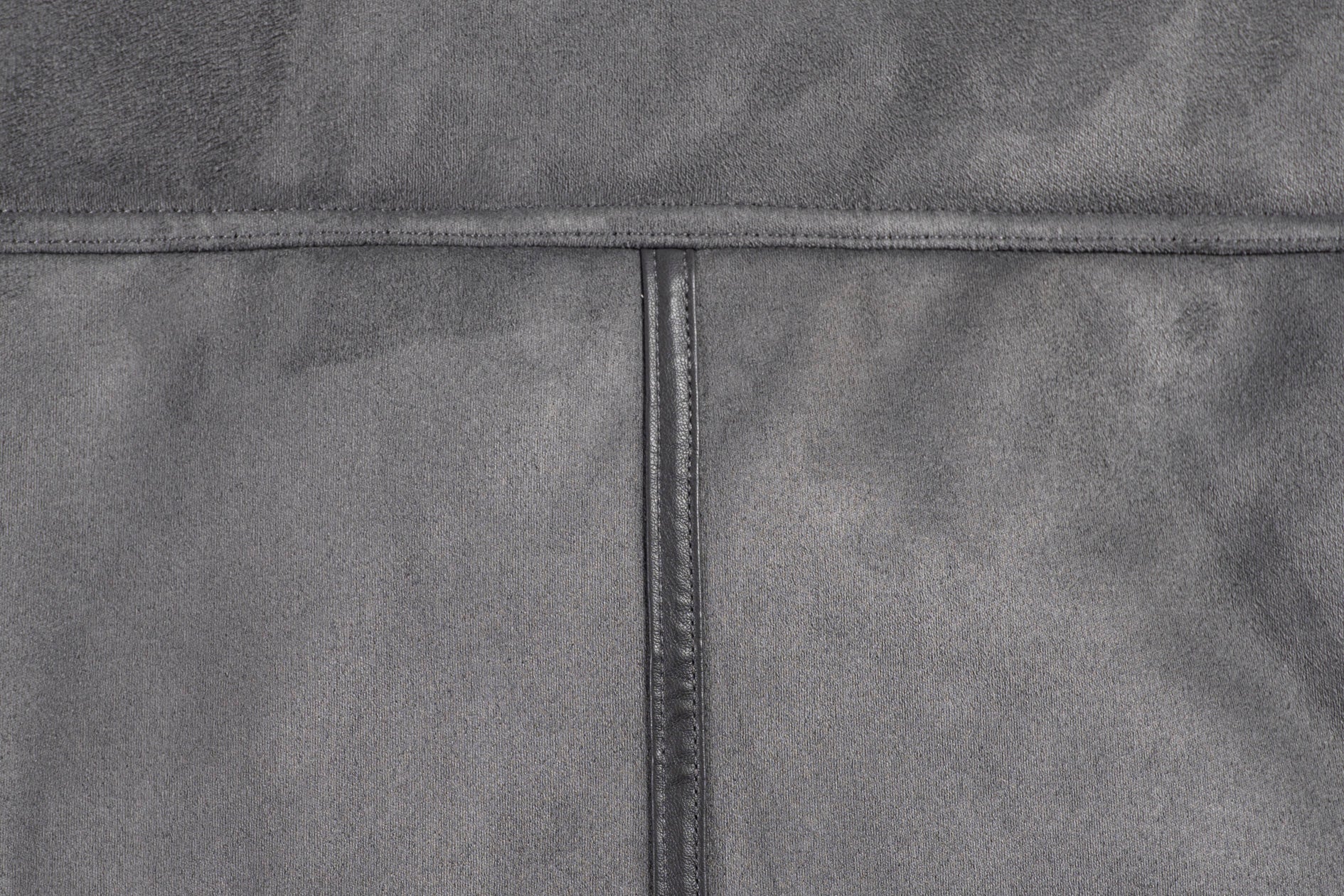 AP_004_JCKT_01