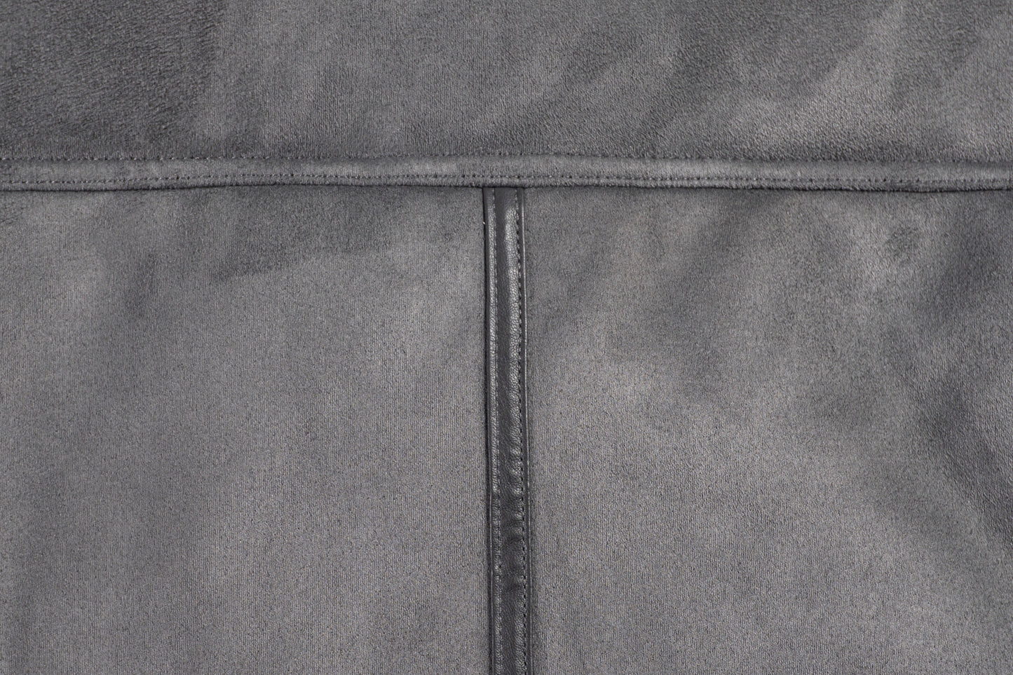 AP_004_JCKT_01
