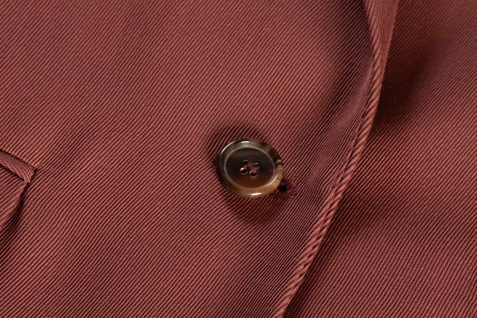 AP_001_SUIT01