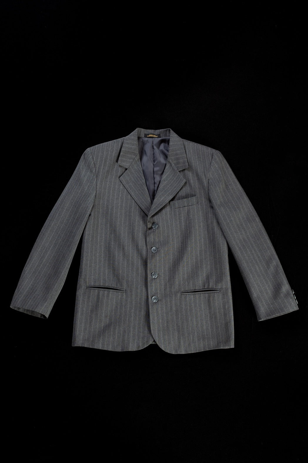 AP_001_SUIT02